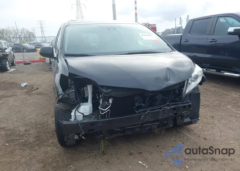 2018 Toyota Sienna Le 8 Passenger из США, поврежденный, VIN 5TDKZ3DC6JS931881